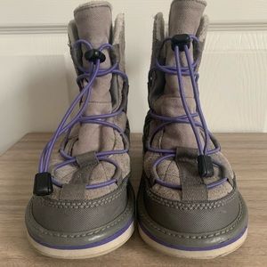 Sorel boots size 2